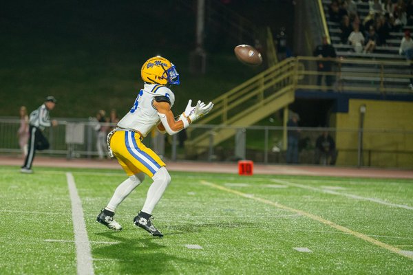 How Will UK Automotive Manufacturers Adapt to Rapid Technological Advances?